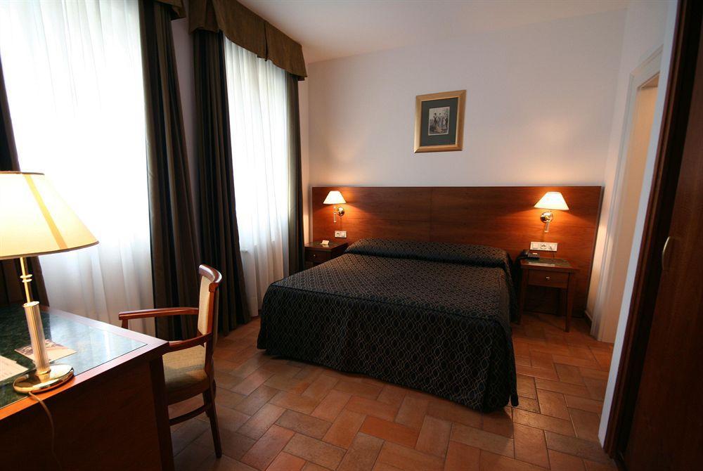 Galileo 4* Praha